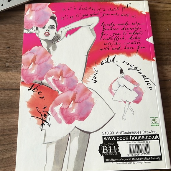 NWOT The Fashion Designer's Doodle Sketchbook - Picture 2 of 5